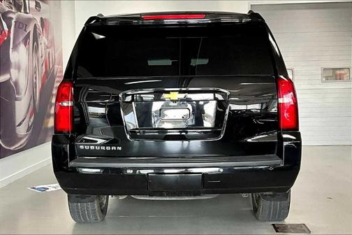 2016 Chevrolet Suburban LT