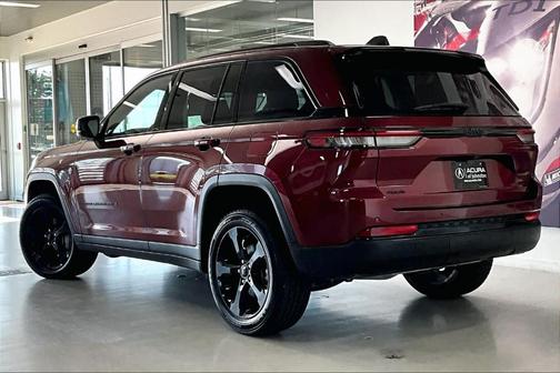 Velvet Red Pearlcoat 2023 Jeep Grand Cherokee Limited