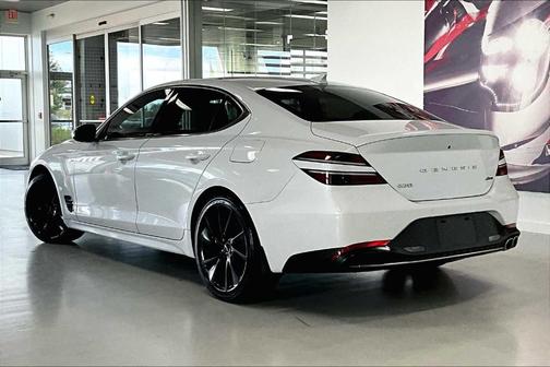 2023 Genesis G70 2.0T