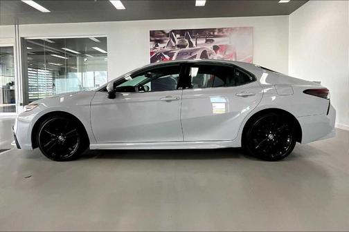 2023 Toyota Camry XSE V6