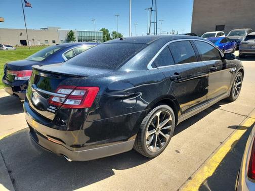 Dark Side Metallic 2014 Ford Taurus SEL