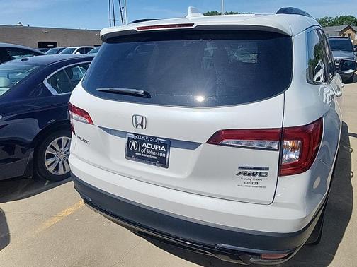 Platinum White Pearl 2021 Honda Pilot Special Edition