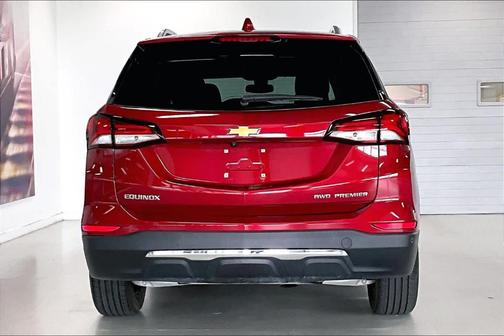Cherry Red Tintcoat 2022 Chevrolet Equinox Premier