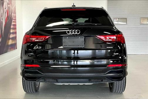 2020 Audi Q3 45 S line Premium