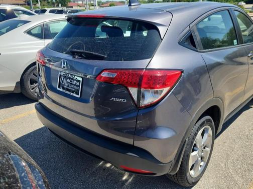 Modern Steel Metallic 2021 Honda HR-V LX