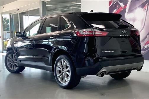 Agate Black Metallic 2024 Ford Edge Titanium