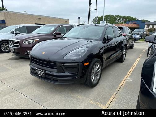 2022 Porsche Macan Base