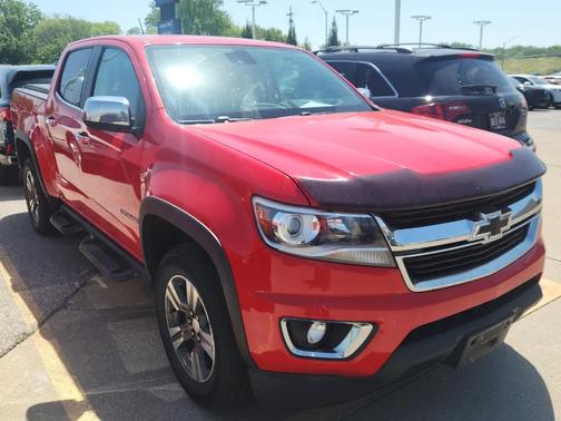 Red 2016 Chevrolet Colorado LT