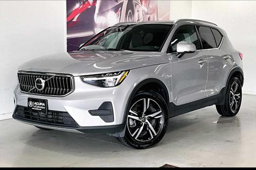 Gray 2025 Volvo XC40 B5 Core Bright Theme