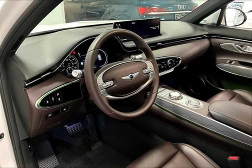2023 Genesis GV70 2.5T