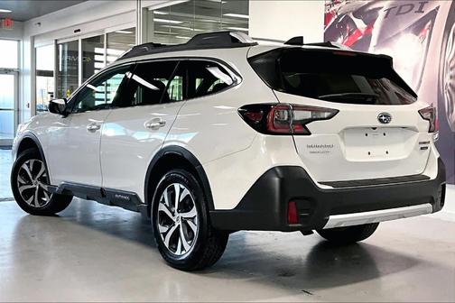 2022 Subaru Outback Touring