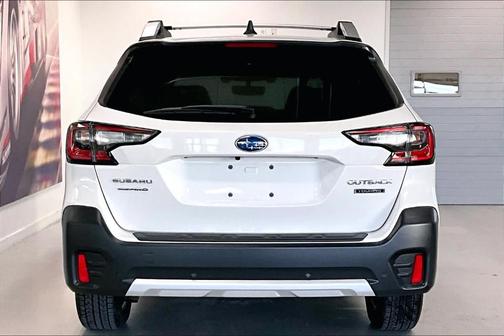 2022 Subaru Outback Touring