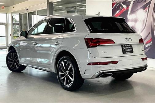 2023 Audi Q5 45 S line Premium Plus