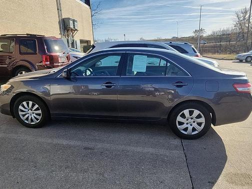 2010 Toyota Camry LE