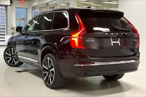 2024 Volvo XC90 B6 Plus Bright Theme 6-Seater