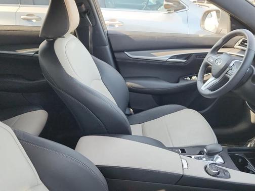 2023 INFINITI QX55 ESSENTIAL