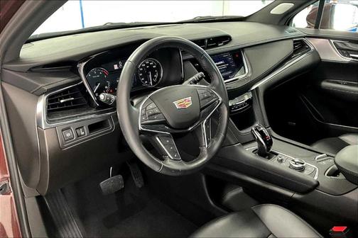 2022 Cadillac XT5 Premium Luxury