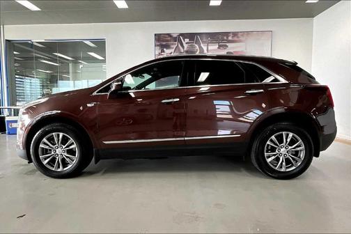 2022 Cadillac XT5 Premium Luxury