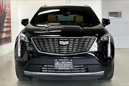 Metallic 2023 Cadillac XT4 Premium Luxury