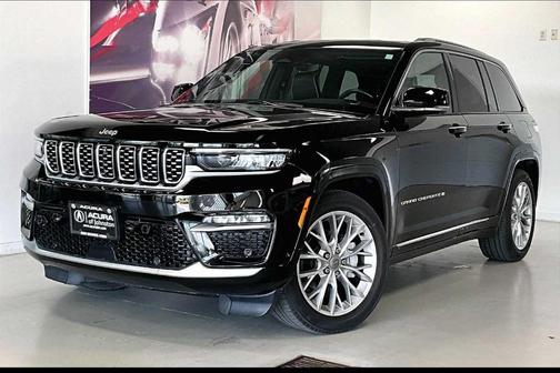 Diamond Black 2022 Jeep Grand Cherokee Summit