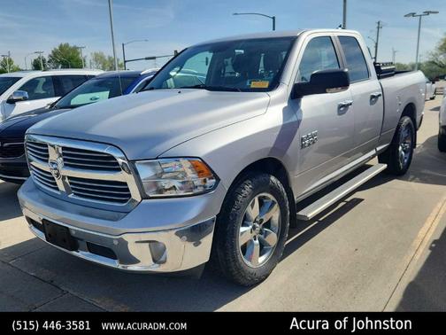 Bright Silver Clearcoat Metallic 2018 RAM 1500 Big Horn