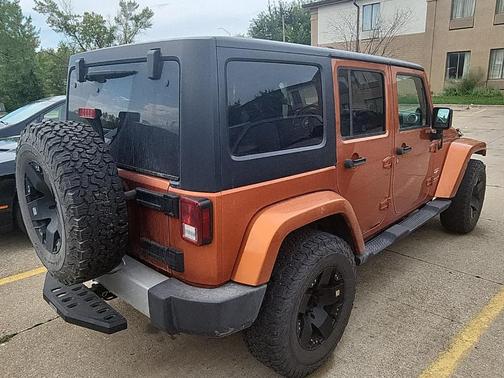2011 Jeep Wrangler Unlimited Sahara