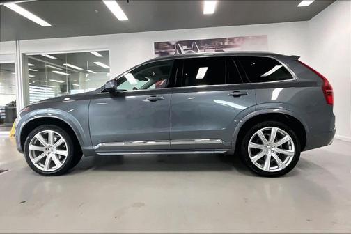 2018 Volvo XC90 T6 Inscription