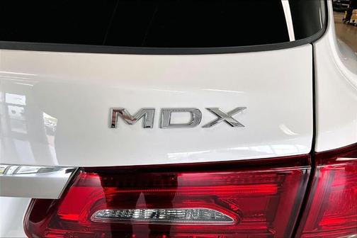 White Diamond Pearl 2018 Acura MDX 3.5L w/Advance Package