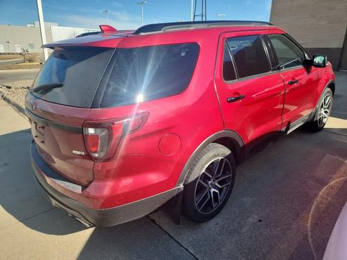 2016 Ford Explorer Sport