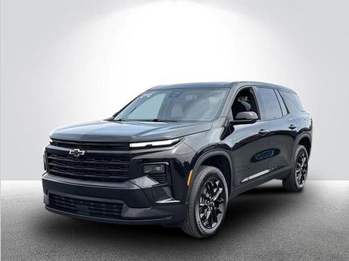 2024 Chevrolet Traverse LS