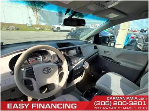 2014 Toyota Sienna LE