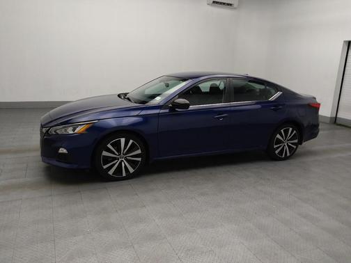 2020 Nissan Altima SR FWD