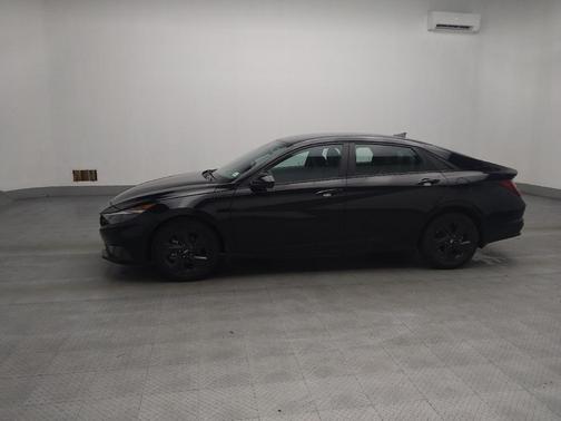 Phantom Black 2022 Hyundai ELANTRA SEL