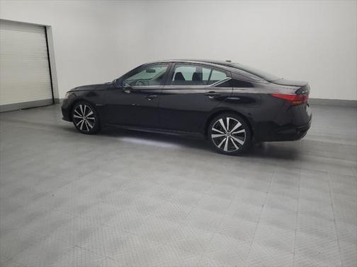 2020 Nissan Altima SR FWD