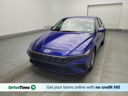 2024 Hyundai ELANTRA SE