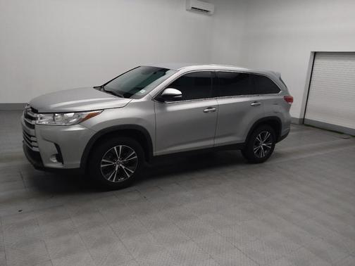 2019 Toyota Highlander LE I4