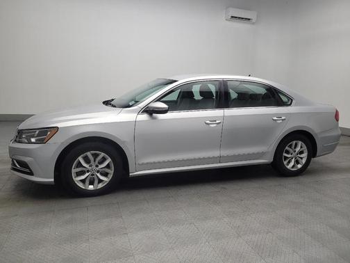 2016 Volkswagen Passat 1.8T S