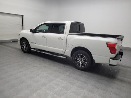 2021 Nissan Titan SV