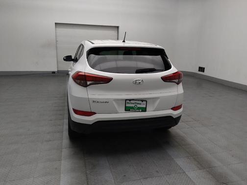 2018 Hyundai TUCSON SE