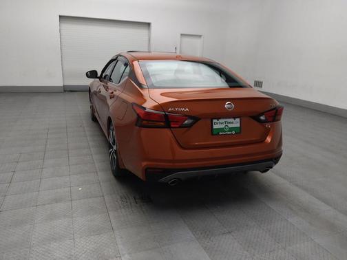 2020 Nissan Altima SR FWD