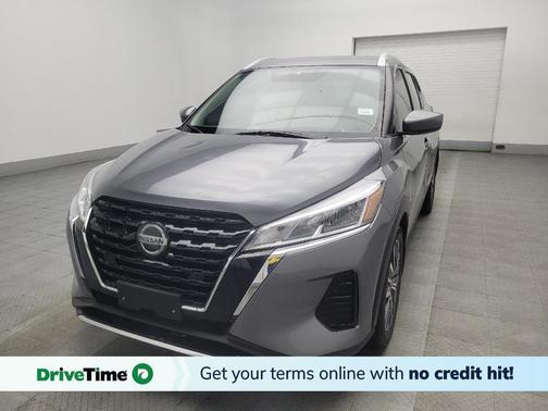 Gray 2021 Nissan Kicks SV