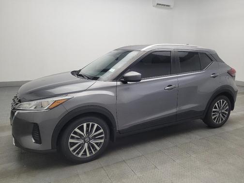 Gray 2021 Nissan Kicks SV