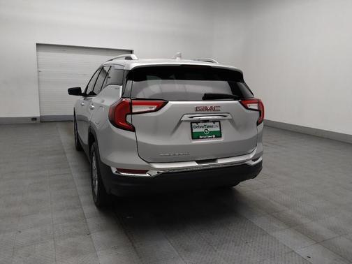 Quicksilver Metallic 2022 GMC Terrain SLT