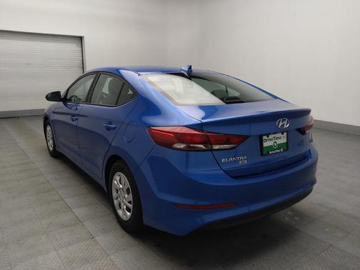 2018 Hyundai ELANTRA SE