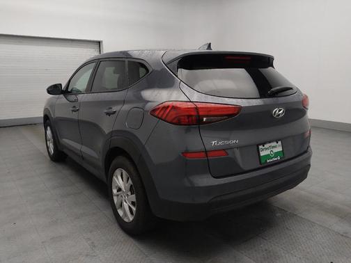 2021 Hyundai TUCSON SE