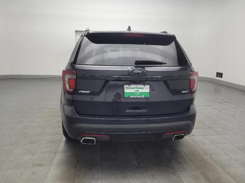 Gray 2017 Ford Explorer sport