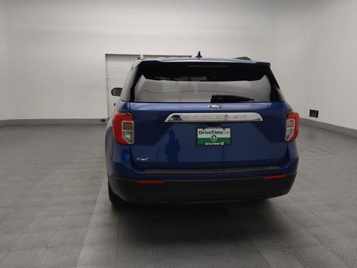 Blue 2022 Ford Explorer XLT