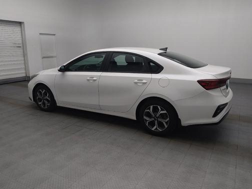 Snow White Pearl 2021 Kia Forte LXS