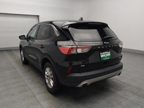 Agate Black Metallic 2022 Ford Escape SE