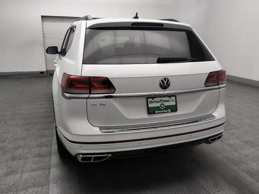 White 2021 Volkswagen Atlas 3.6L SE w/Technology